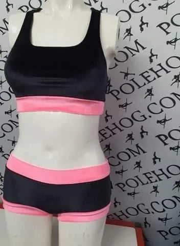 Black smooth with coral bands velvet bottoms