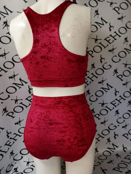 Wine red crushed high waisted fitted pant.