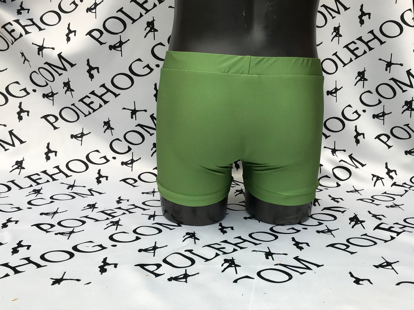 Forest Bali male short