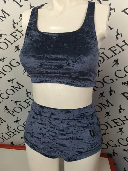 Sailor crushed high waisted fitted pant.