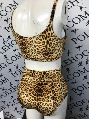 Leopard velvet high waisted fitted pant.