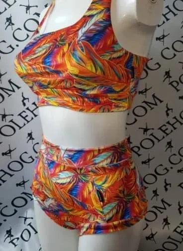 Phoenix velvet high waisted fitted pant.