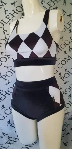 Harlequin velvet high waisted fitted pant.