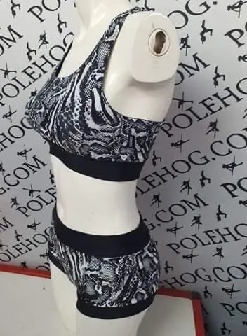 Anaconda black and white top