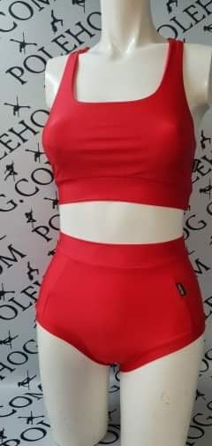 Bright red colours high waisted fitted pant.