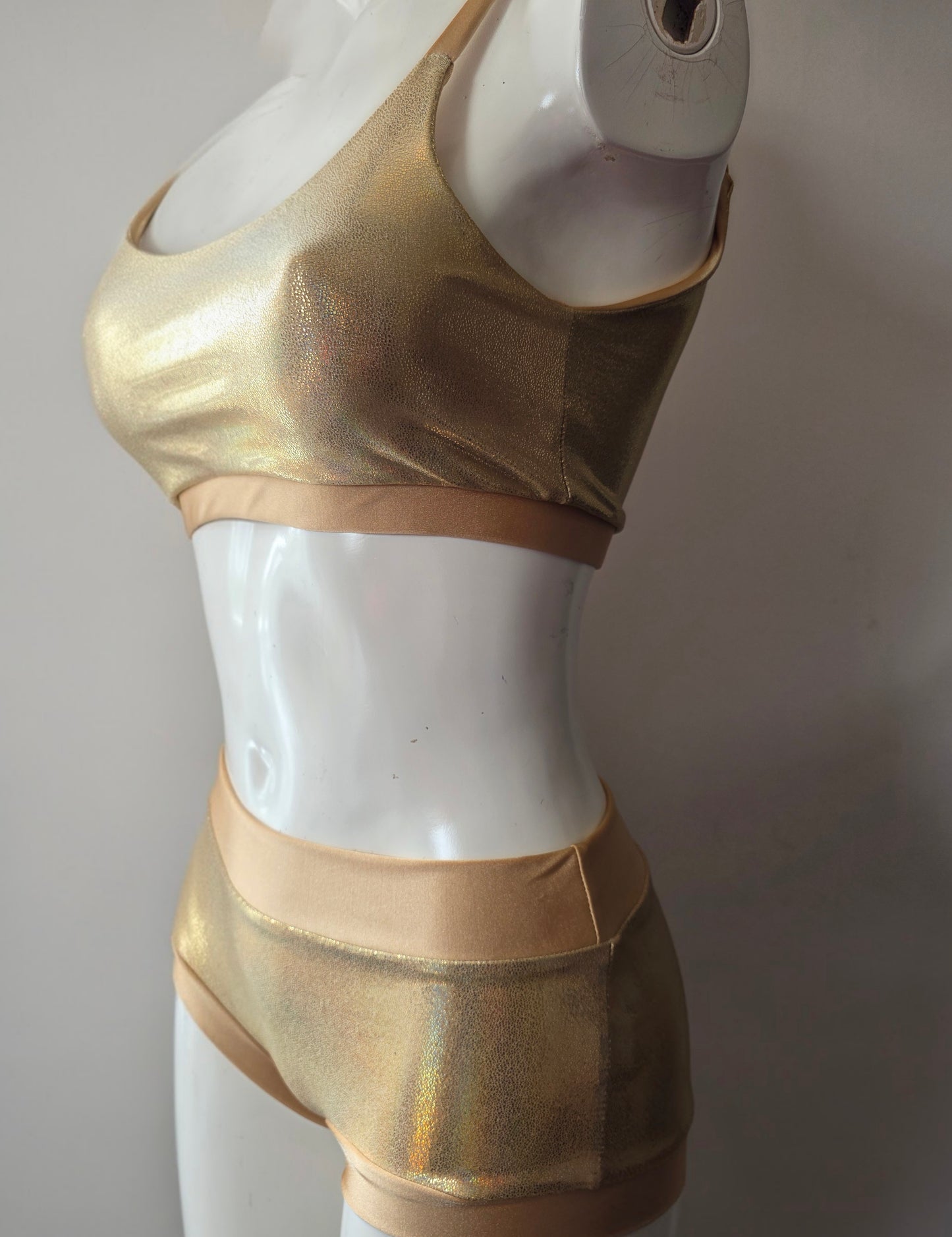 Gold lazer foil top