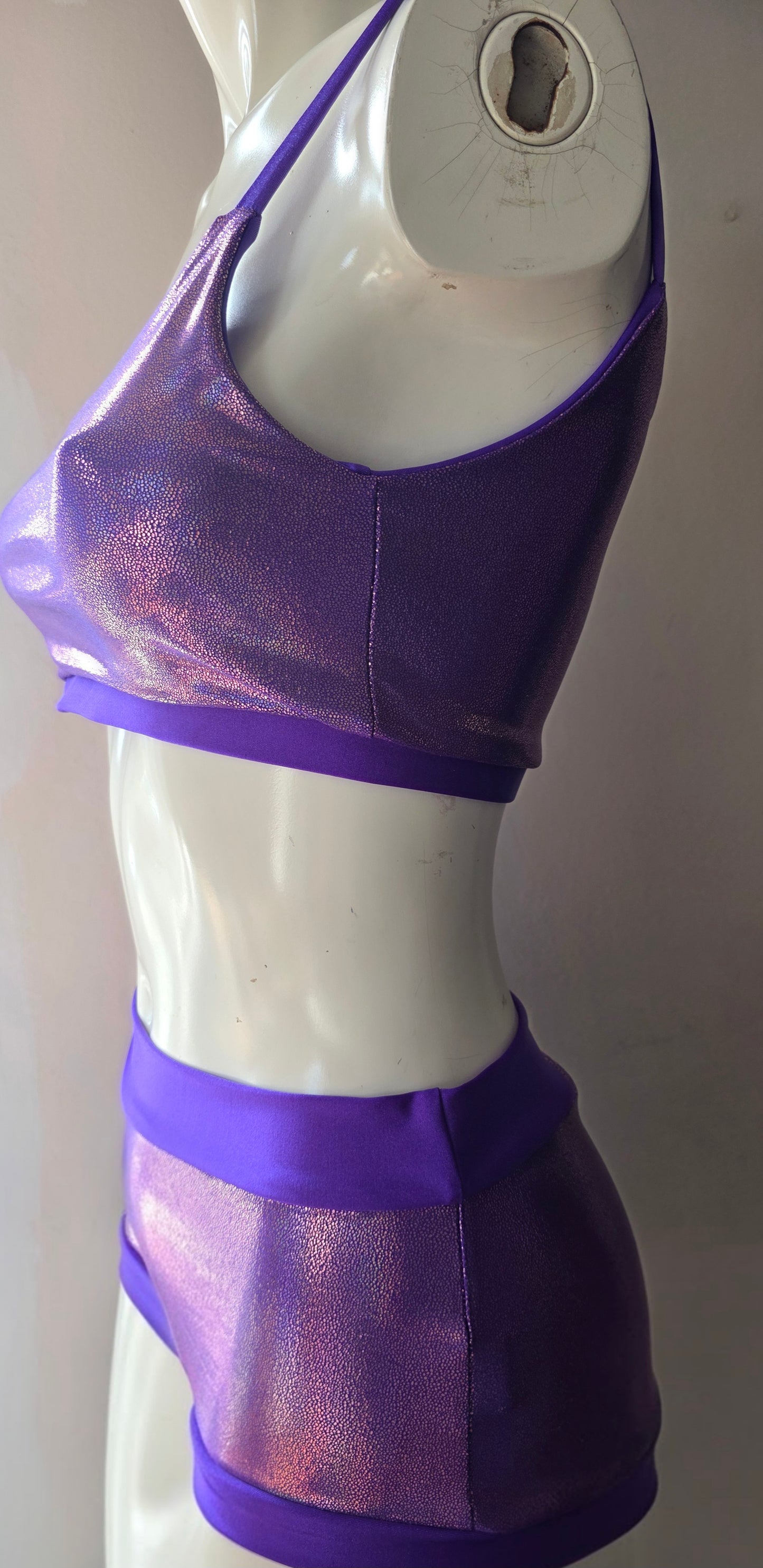 Purple lazer foil top