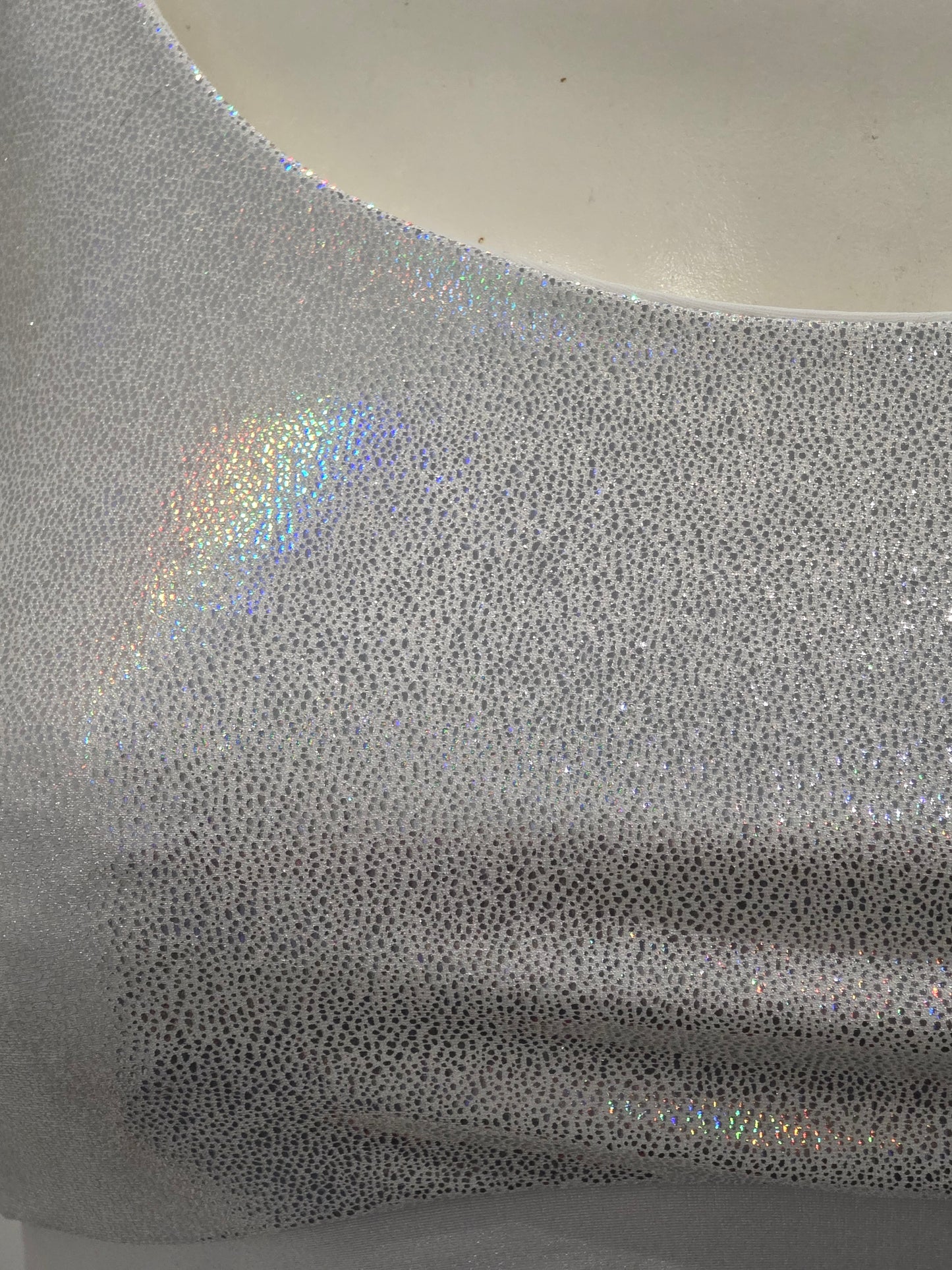 Chunky white lazer foil top