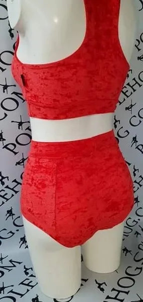 Bright red crushed high waisted fitted pant.