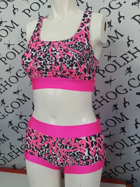 Flo pink street Leopard  top