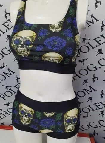 Peony skulls top